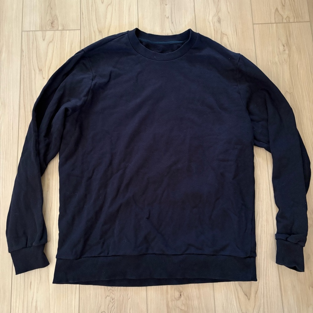 Melrose Place navy blue crewneck sweatshirt XL (2 Available)